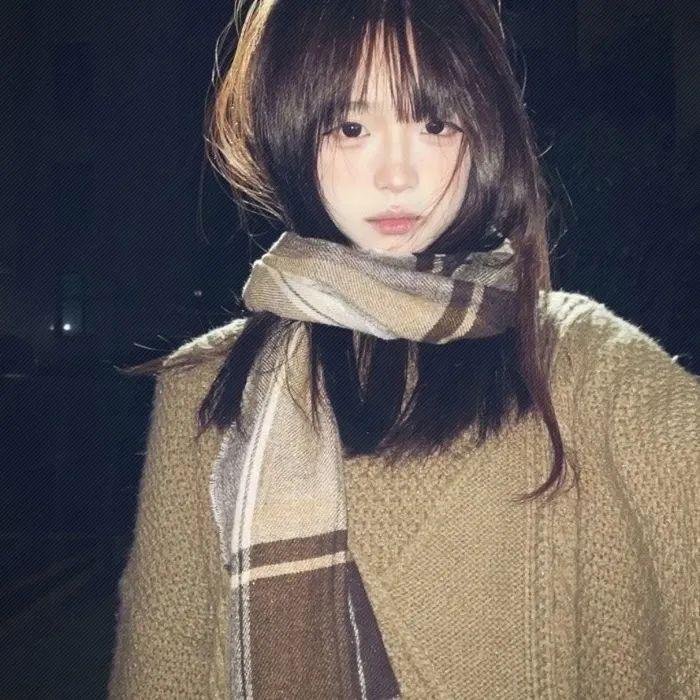 她背后的那双手 在线观看